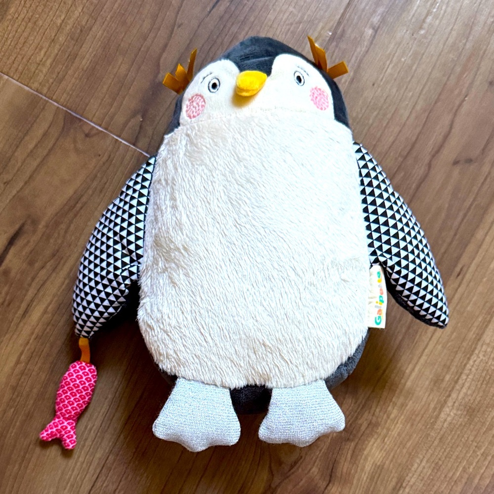 Galipette plush penguin